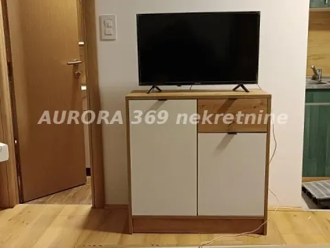 Izdavanje, garsonjera, 25m², Bulevar Oslobodjenja, Novi Sad Sve Podlokacije - image 2