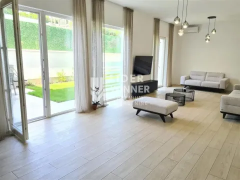Prodaja, četvorosoban stan, 180m², Savski Venac, Beograd - image 4