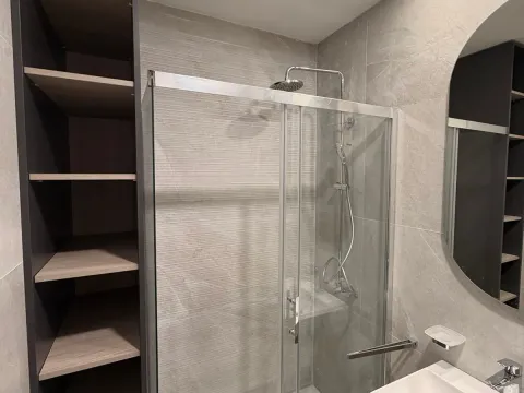 Izdavanje, jednosoban stan, 47m², Central Point, Podgorica - image 6