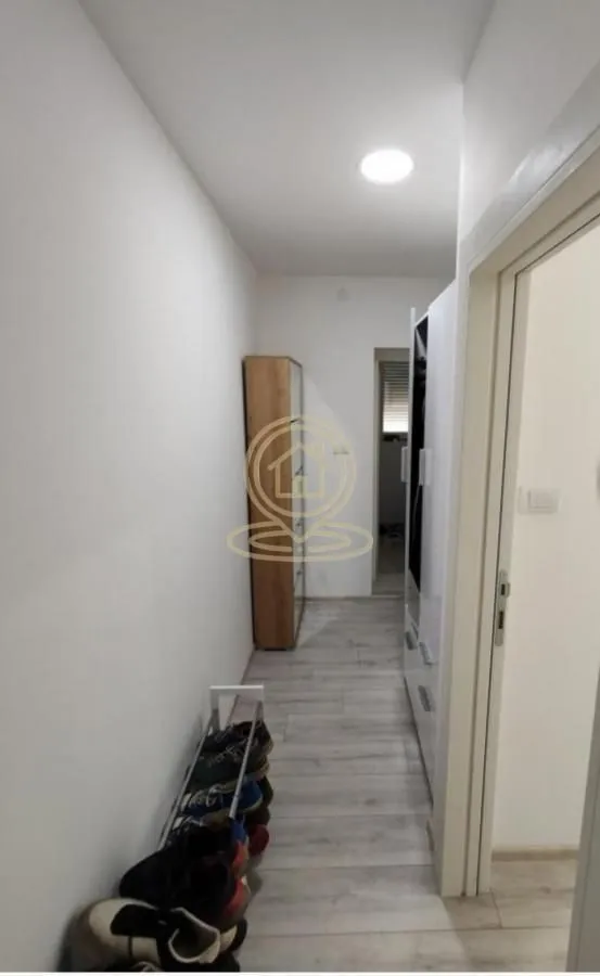 Izdavanje, četvorosoban stan, 70m², Voždovac Sve Podlokacije, Beograd