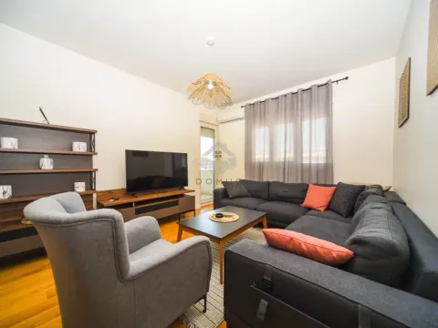 Rent, one bedroom apartment, 49m², Central Point, Podgorica - image 1