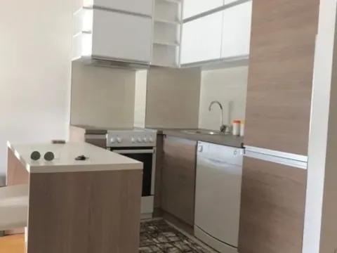 Izdavanje, garsonjera, 31m², City Kvart, Podgorica - image 3