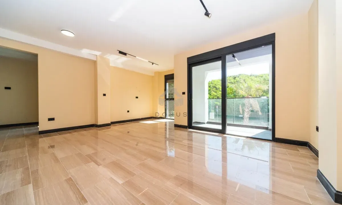 Rent, three bedroom apartment, 111m², Vezirov Most, Podgorica