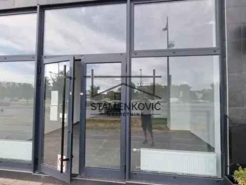 Izdavanje, poslovni prostor, 83m², Bulevar Evrope, Novi Sad Sve Podlokacije - image 7