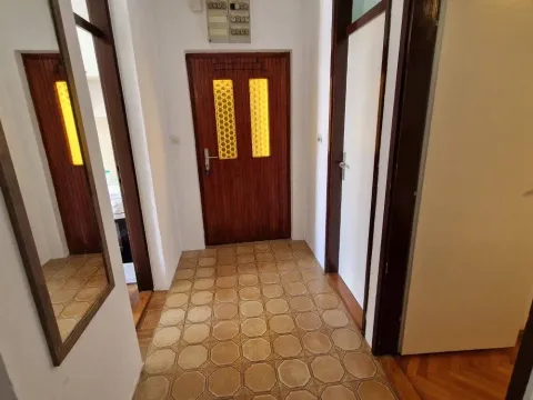 Izdavanje, jednosoban stan, 50m², Herceg Novi, Crna Gora - image 10