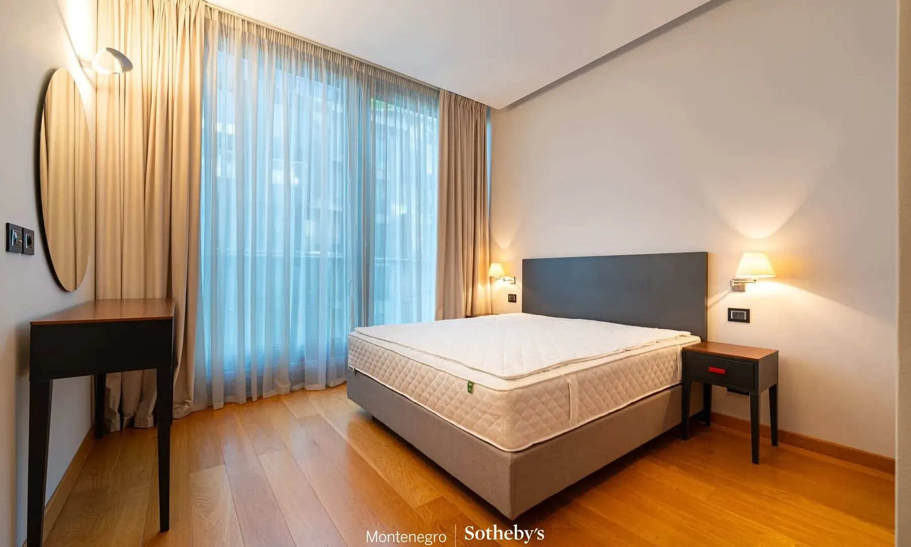 Prodaja, dvosoban stan, 106m², Kod Capital Plaze, Podgorica
