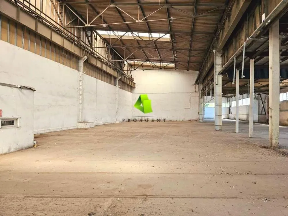 Rent, office space, 1500m², Medijana, Niš