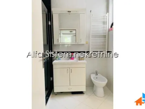 Rent, three bedroom apartment, 80m², Vračar Hram, Vračar Sve Podlokacije - image 13