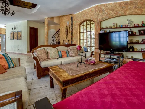 Prodaja, kuća, 278m², Stoliv, Kotor - image 12