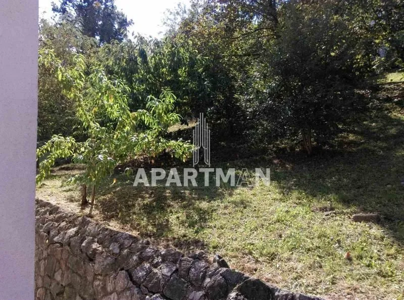 Prodaja, kuća, 330m², Centar, Topola