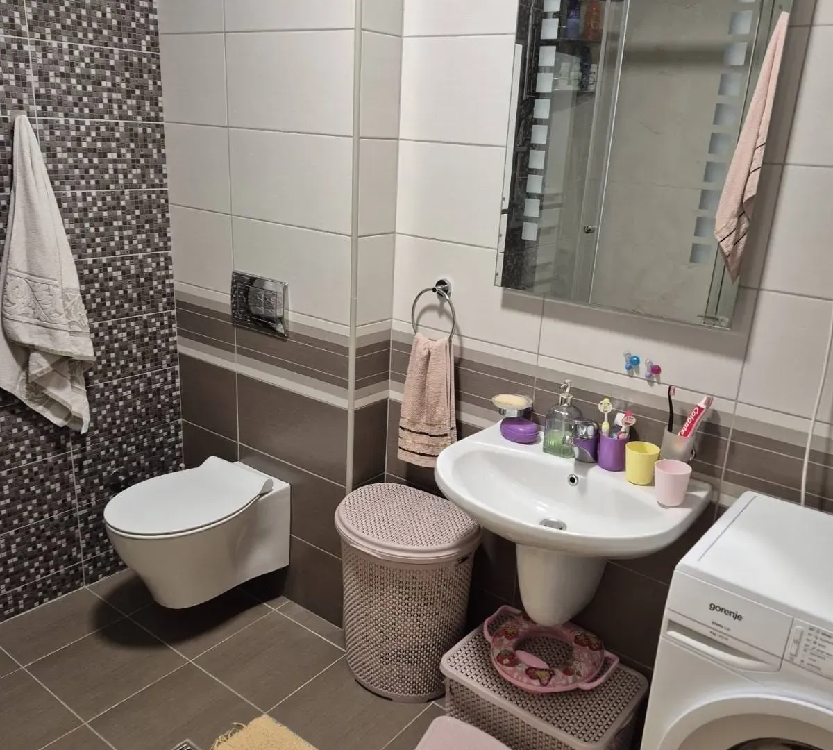 Rent, two bedroom apartment, 70m², Ljubović, Podgorica