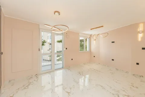 Prodaja, dvosoban stan, 95m², Igalo, Herceg Novi - image 3