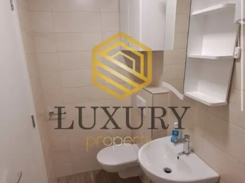 Izdavanje, dvosoban stan, 65m², Zagorič, Podgorica - image 2