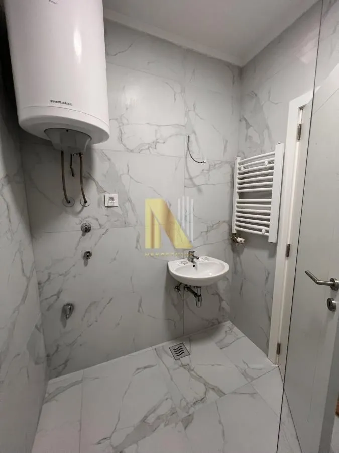 Prodaja, jednosoban stan, 43m², Avijatičarsko naselje, Novi Sad Sve Podlokacije