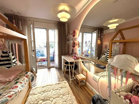 Prodaja, trosoban stan, 109m², Centar, Podgorica - image 16