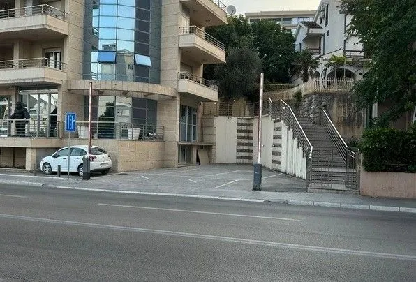 Sale, apartment, 84m², Bečići, Budva