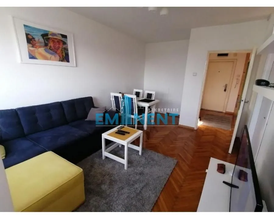 Izdavanje, dvosoban stan, 42m², Novi Beograd Blok 1 Fontana, Novi Beograd Sve Podlokacije