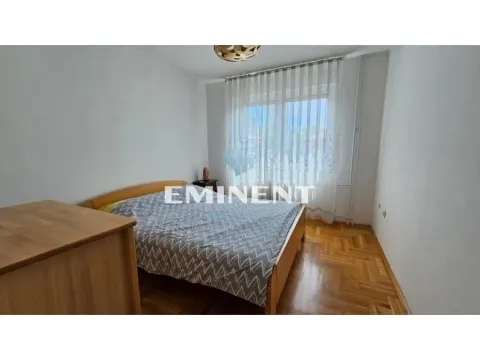 Izdavanje, trosoban stan, 83m², Vračar Hram, Vračar Sve Podlokacije - image 9