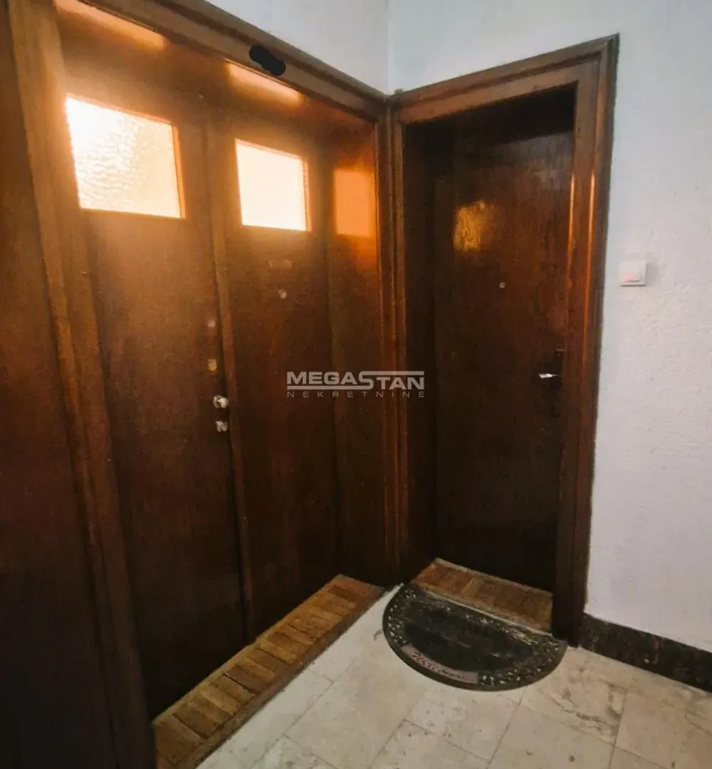 Izdavanje, dvosoban stan, 55m², Stari Grad, Beograd