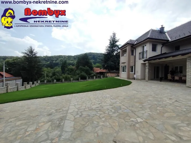 Prodaja, kuća, 300m², Sremska Kamenica, Petrovaradin