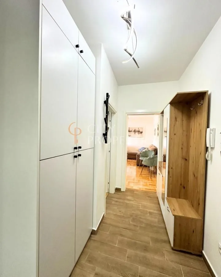 Prodaja, dvosoban stan, 58m², Zabjelo, Podgorica