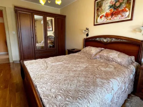 Izdavanje, kuća, 180m², Lastva Grbaljska, Kotor - image 4