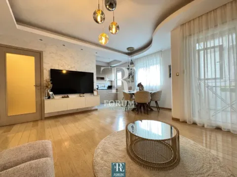 Rent, two bedroom apartment, 75m², City Kvart, Podgorica - image 3