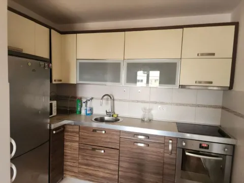Izdavanje, dvosoban stan, 68m², Stari Aerodrom, Podgorica - image 6