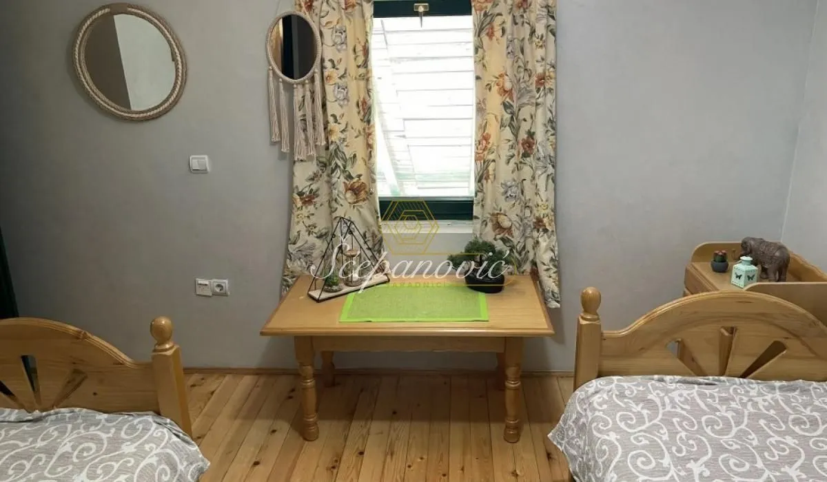 Prodaja, kuća, 202m², Sremska Kamenica, Petrovaradin