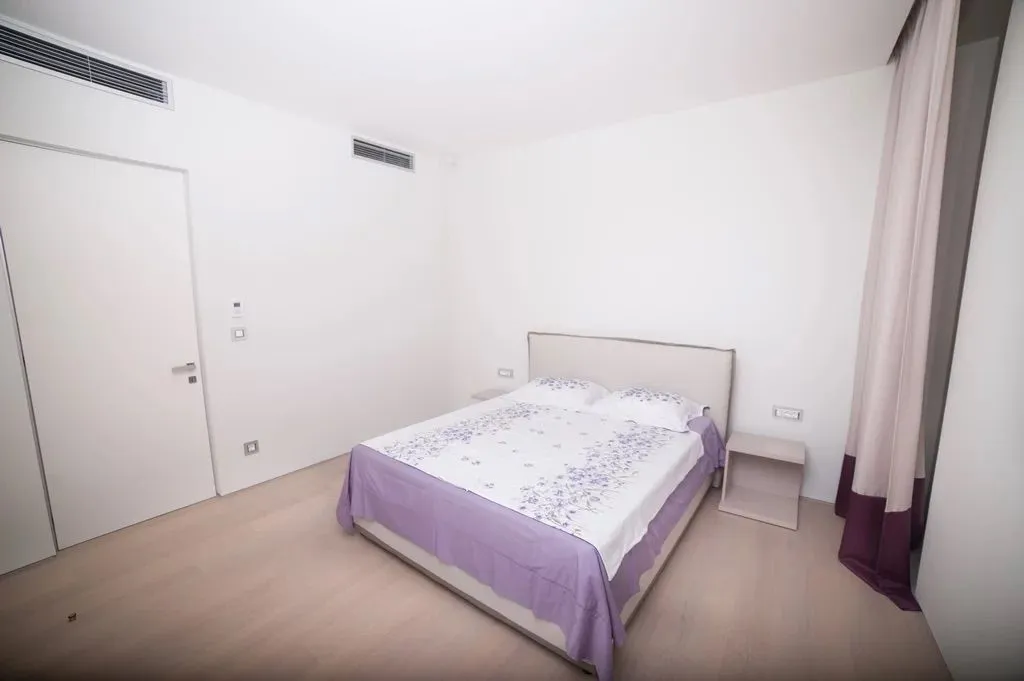 Prodaja, dvosoban stan, 286m², Zavala, Budva