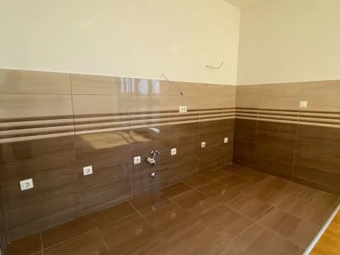 Rent, two bedroom apartment, 74m², Stari Aerodrom, Podgorica - image 3