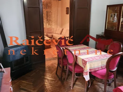 Prodaja, kuća, 249m², Sremska Mitrovica, Srbija - image 7