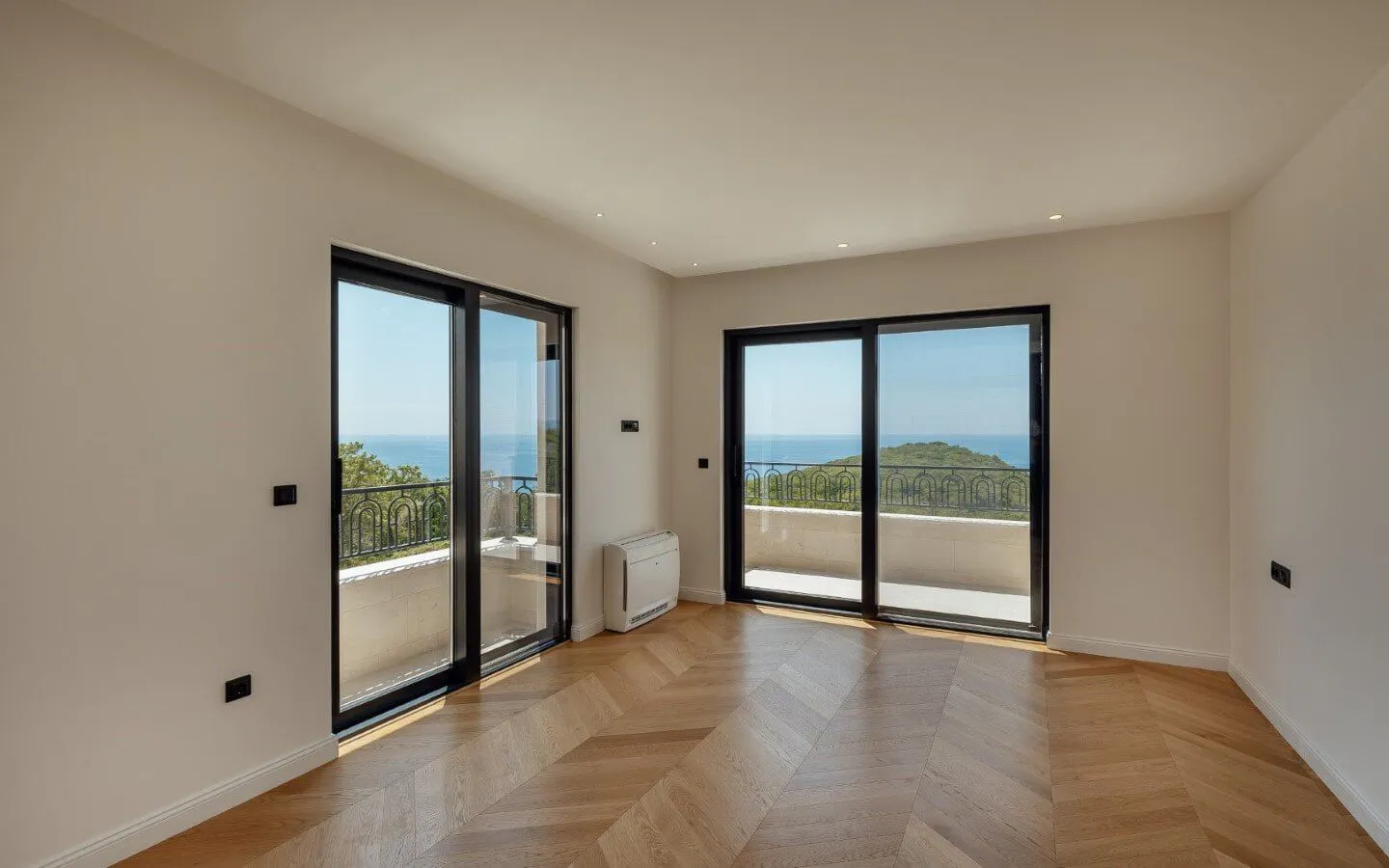 Sale, house, 318m², Reževići, Budva
