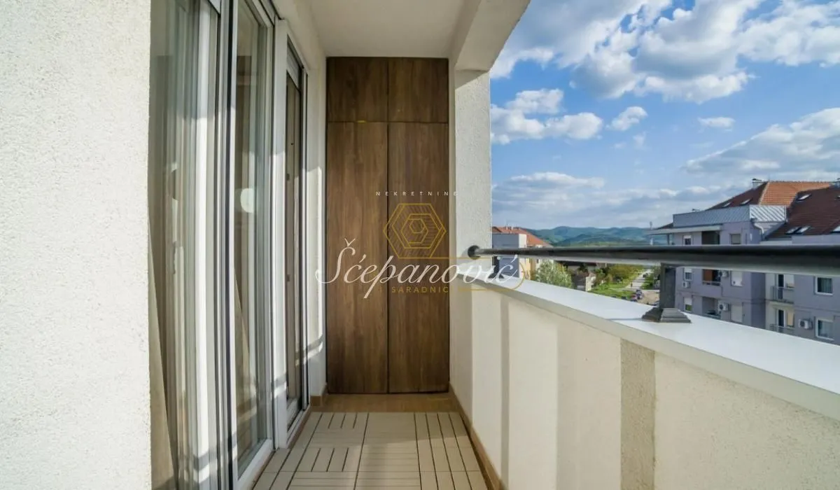 Sale, four bedroom apartment, 113m², Bulevar patrijarha Pavla, Novi Sad Sve Podlokacije