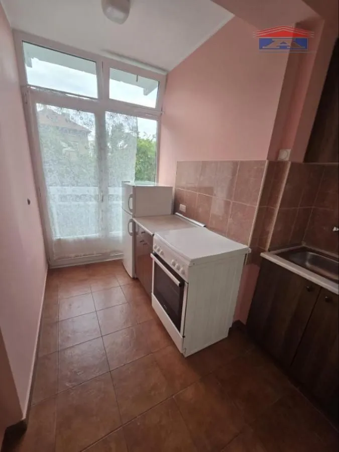 Izdavanje, jednosoban stan, 40m², Grbavica, Novi Sad Sve Podlokacije