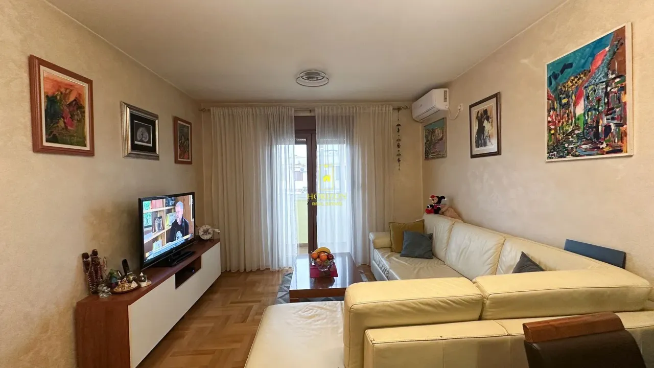 Prodaja, dvosoban stan, 67m², Stari Aerodrom, Podgorica