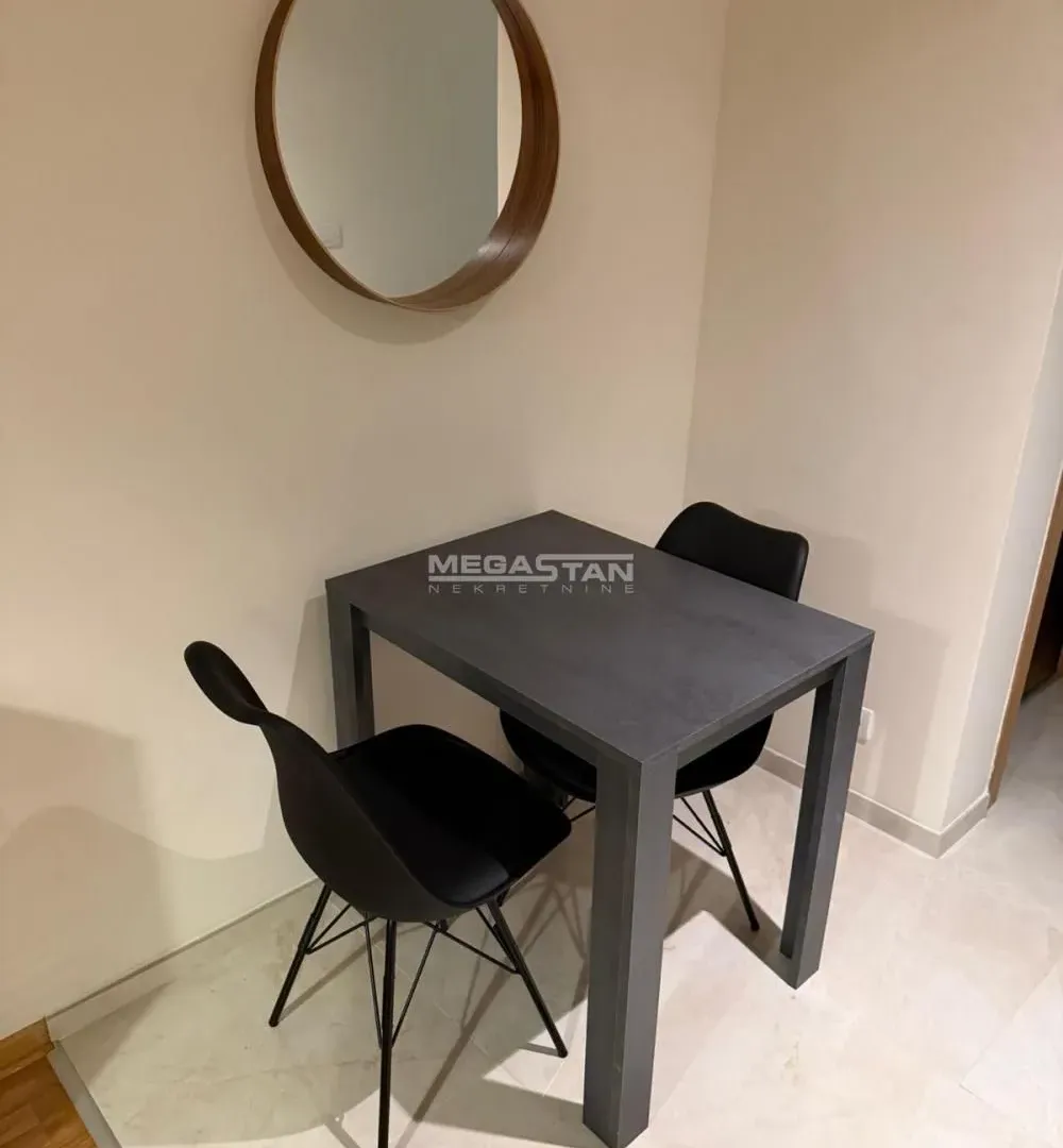 Prodaja, dvosoban stan, 70m², Savski Venac, Beograd
