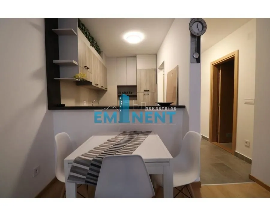 Izdavanje, stan, 40m², Zemun Gornji Grad, Zemun Sve Podlokacije