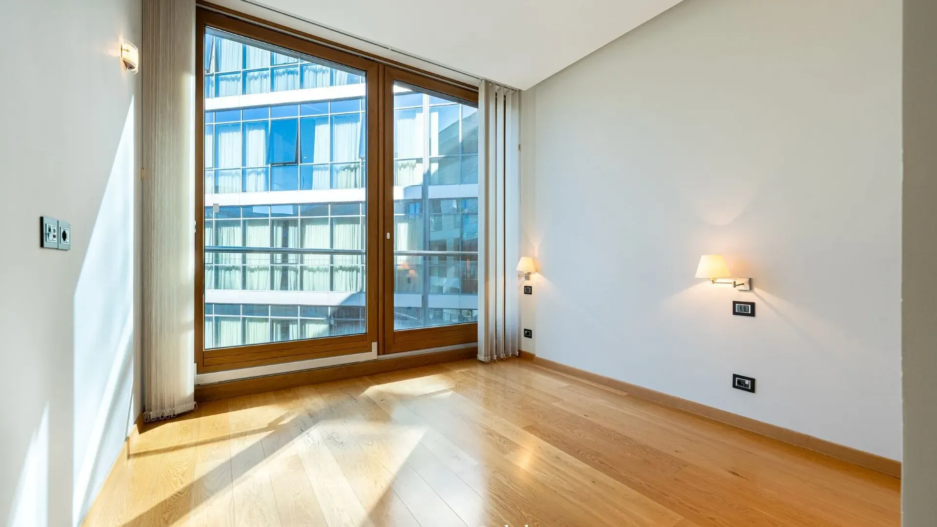 Prodaja, dvosoban stan, 88m², Kod Capital Plaze, Podgorica
