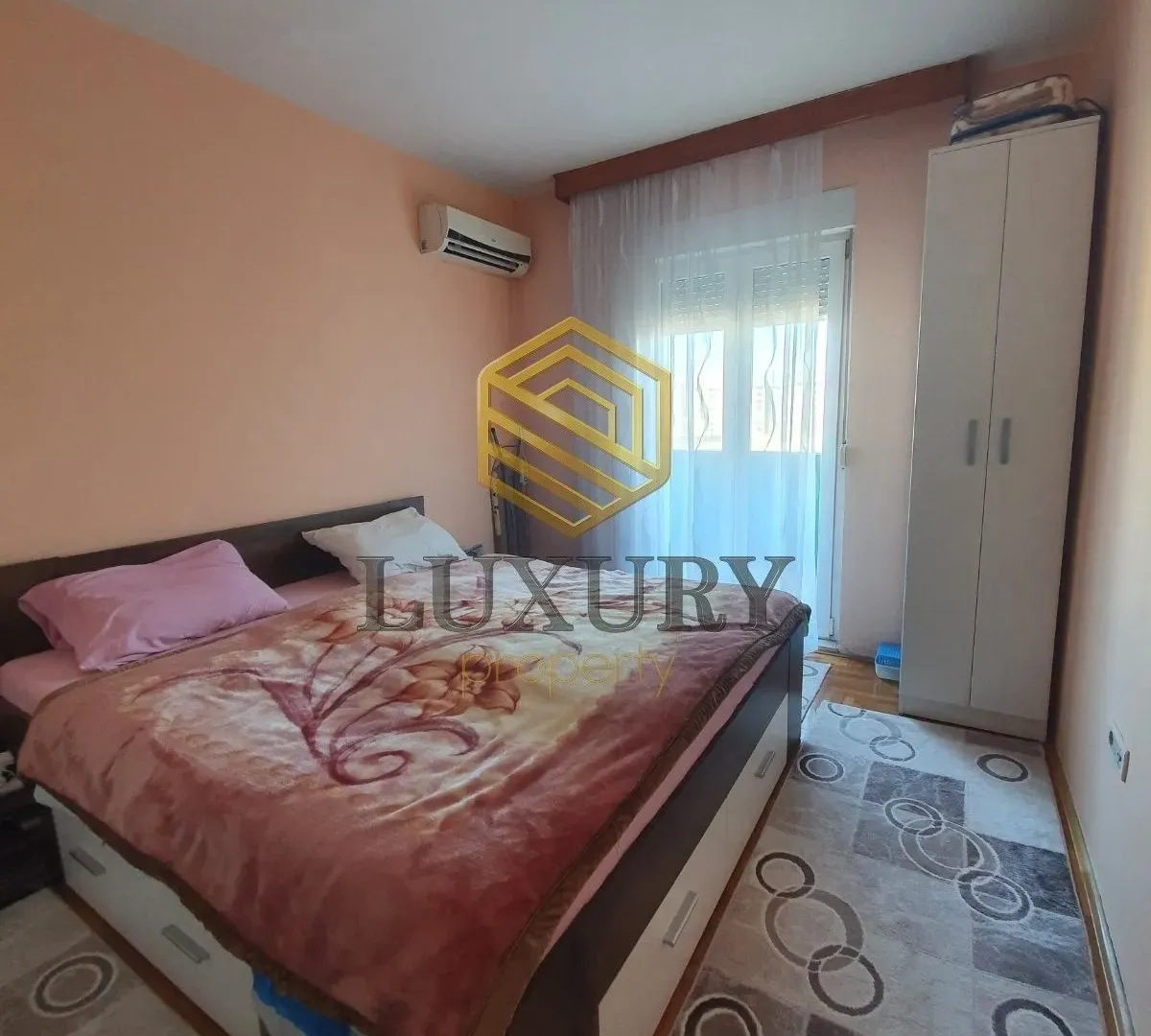 Prodaja, jednosoban stan, 50m², Pobrežje, Podgorica