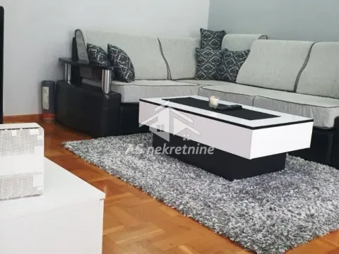 Izdavanje, dvosoban stan, 40m², Crveni Krst, Beograd - image 1