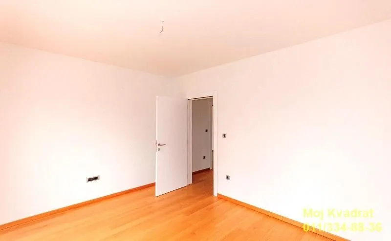 Prodaja, trosoban stan, 92m², Autokomanda, Voždovac Sve Podlokacije