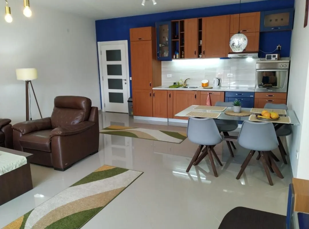 Sale, two bedroom apartment, 78m², Šušanj, Bar