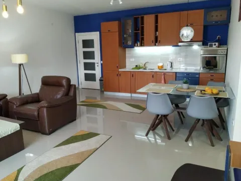 Prodaja, dvosoban stan, 78m², Šušanj, Bar - image 3