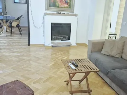 Izdavanje, trosoban stan, 96m², Banovo Brdo, Beograd - image 2