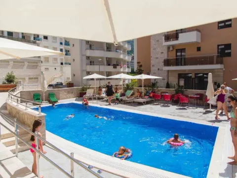 Sale, three bedroom apartment, 93m², Bečići, Budva - image 2