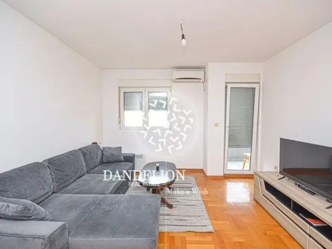 Izdavanje, jednosoban stan, 45m², Stari Aerodrom, Podgorica