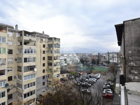 Izdavanje, garsonjera, 30m², Lepa Kata, Podgorica - image 12