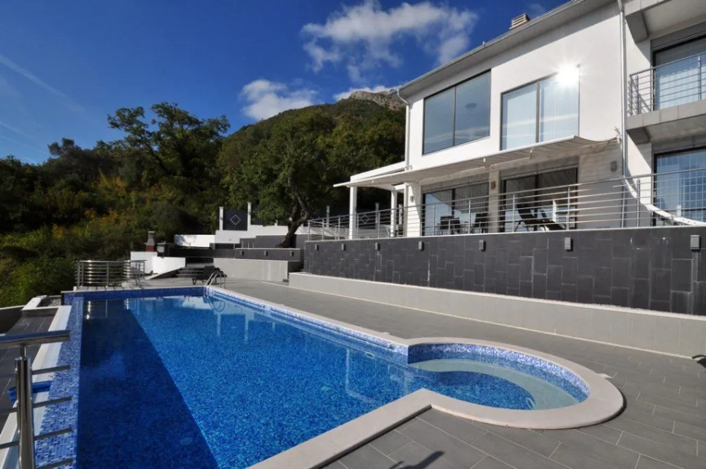 Prodaja, kuća, 396m², Tivat, Crna Gora