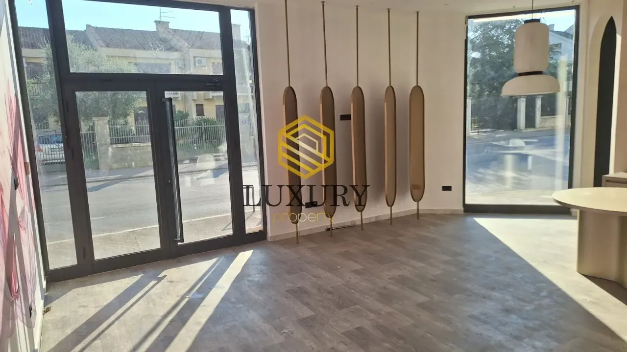 Rent, office space, 114m², Dalmatinska ulica, Podgorica